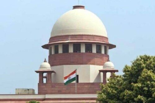 कश्मीर में हिंदुओं और सिखों की हत्या मामला, शीर्ष अदालत से स्वतः संज्ञान लेने का अनुरोध- 1 supreme court 3 e1633783418783