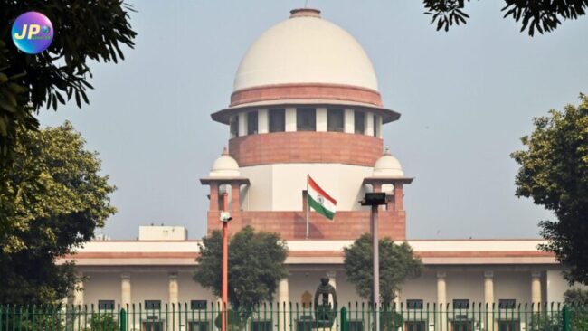 Allahabad HC ने जमानत देने के लिए आरोपी के साथ मिलवाई पीड़िता की कुंडली, SC ने अनोखे फैसले पर स्वतः सज्ञान लेते हुए लगाई रोक 4 scofindia scaled e1682346985733