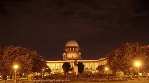 आरोपों से यह संकेत नहीं मिलता कि अभियोजक झूठे वादे के कारण यौन संबंध में शामिल थी: सुप्रीम कोर्ट ने बलात्कार मामले को रद्द करने का फैसला सुनाया 3 supreme court 480