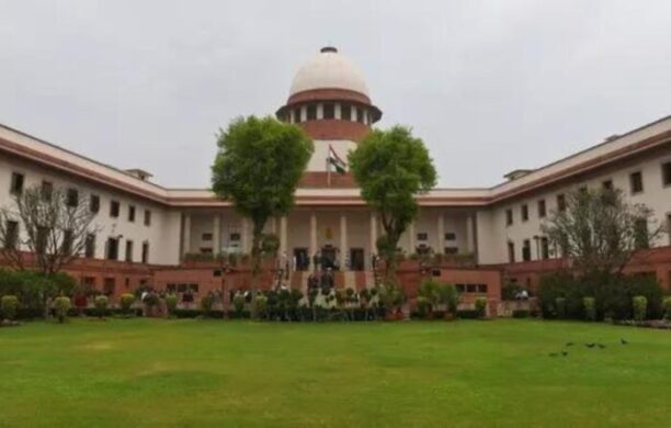 Supreme Court, High Court न्यायाधीशों की सेवानिवृत्ति उम्र बढ़ाने की कोई योजना नहीं : सरकार ने Rajya Sabha को बताया 2 No Proposal To Increase Retirement Age Of Sc Hc Judges Govt Tells Rajya sabha.jpg