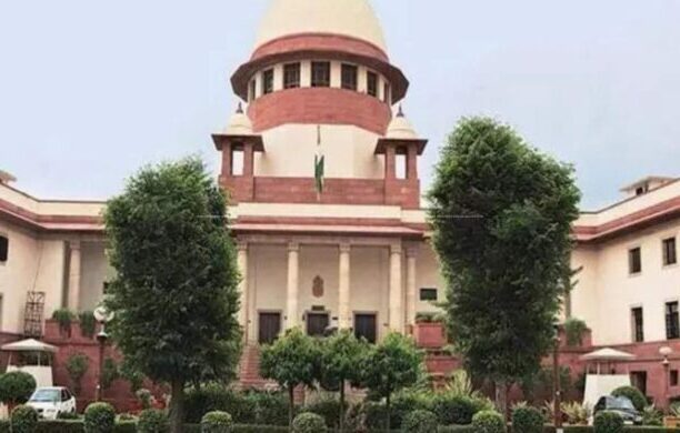 धारा 306 आईपीसी : पति को आत्महत्या के लिए उकसाने की आरोपी पत्नी को सुप्रीम कोर्ट ने अग्रिम जमानत दी